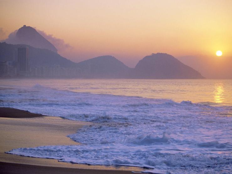 Copacabana-Beach-Rio-de-Janeiro-Brazil-Wallpaper[1]