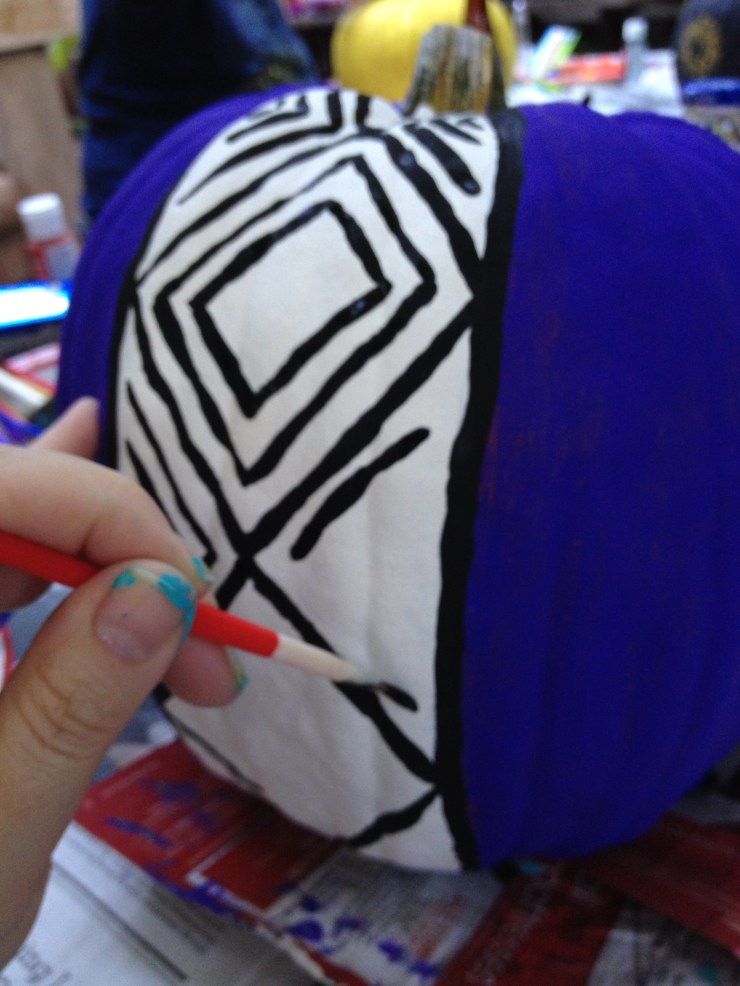 Step 4: Paint repeating diamond pattern on the entire width & length of each stripe.