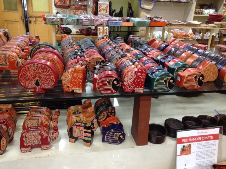 Leather coin purses & piggy banks.